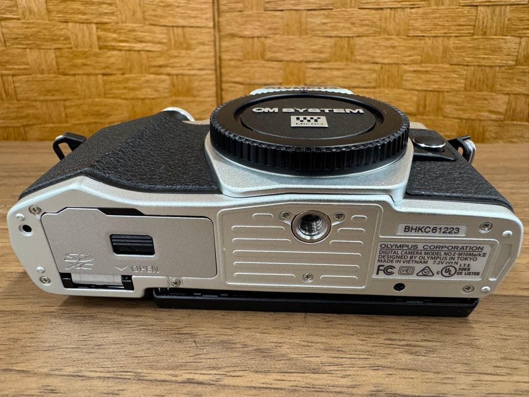 OLYMPUS OM-D ミラーレス一眼 レンズ2本セット E-M10II