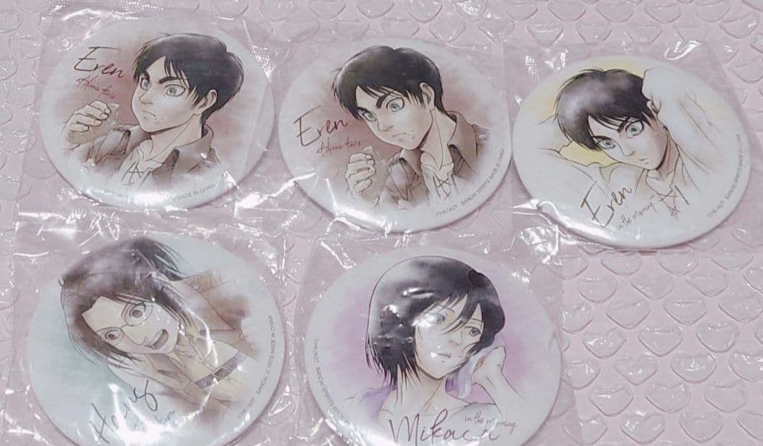 進撃の巨人 エレン ミカサ ハンジ 缶バッジ attack on titan