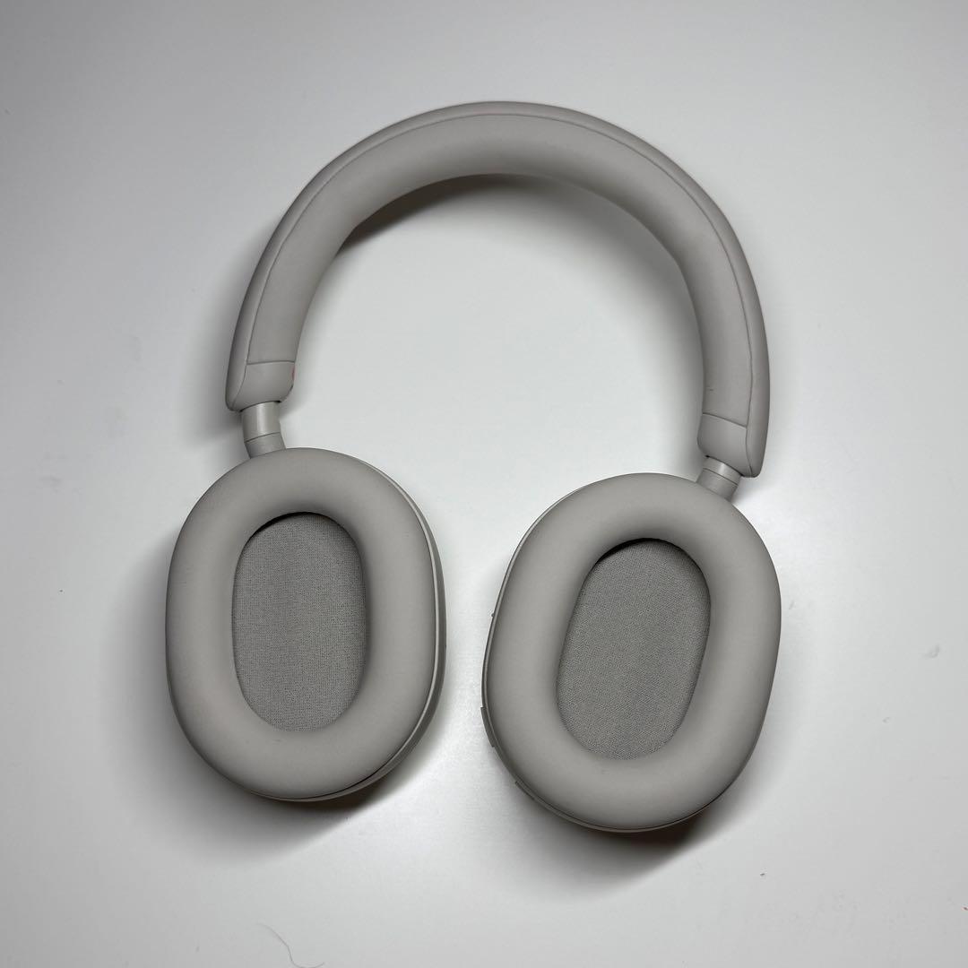 SONYワイヤレスヘッドホンwh-1000xm5 プラチナシルバー