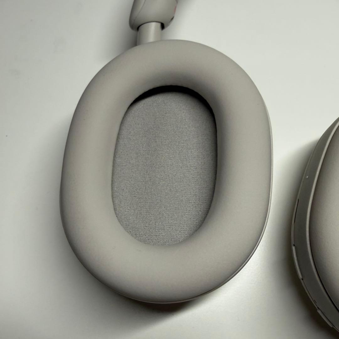 SONYワイヤレスヘッドホンwh-1000xm5 プラチナシルバー