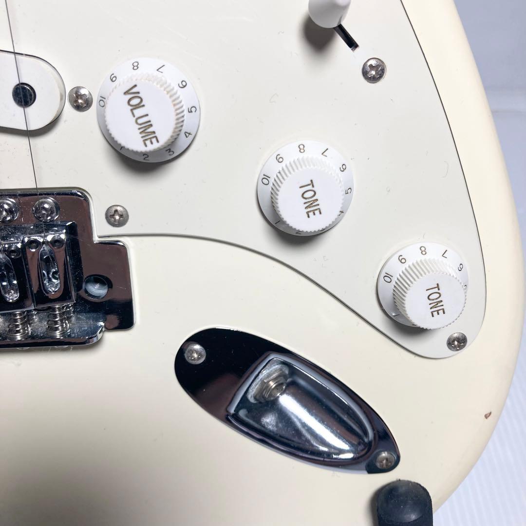 フェルナンデス エレキギター ストラトタイプ FGシリーズ ホワイト