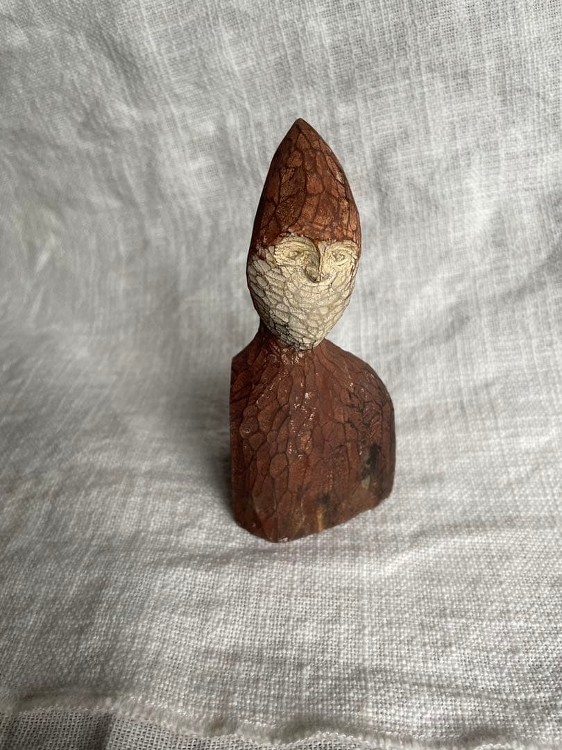 クロヌマタカトシ 木彫人物像