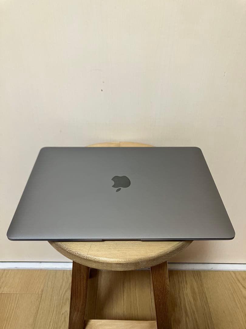 MacBook Air 2020 13インチ SSD 512GB 8GB RAM