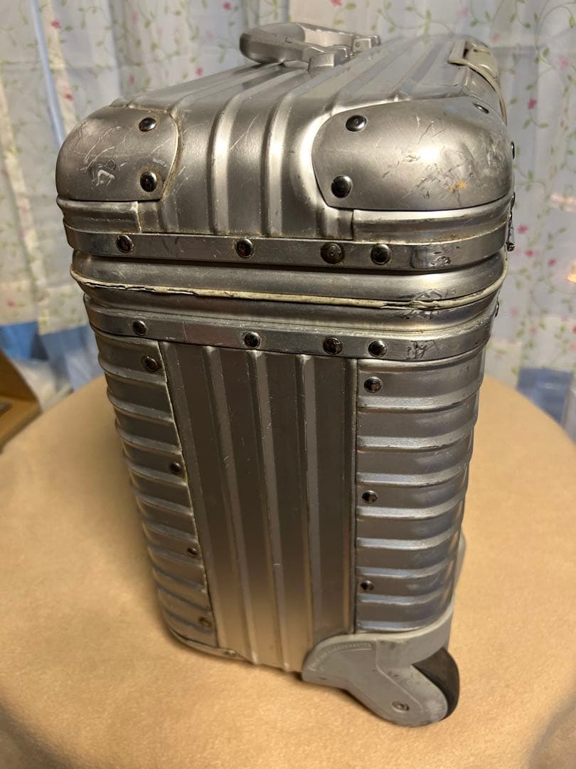 リモワ　パイロット　トロリー　2輪 カナダ製