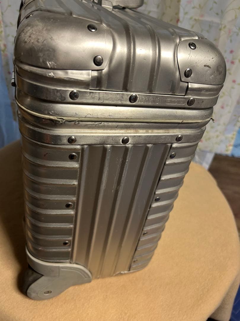 リモワ　パイロット　トロリー　2輪 カナダ製