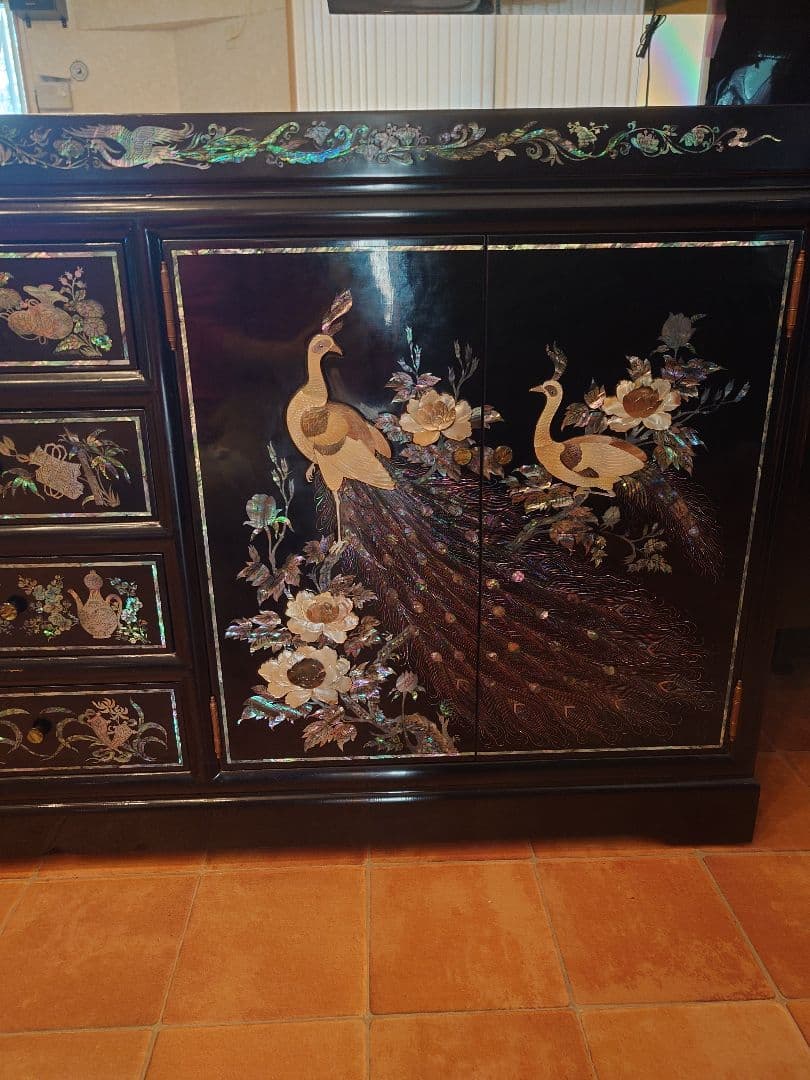 螺鈿細工　サイドボード　キャビネット