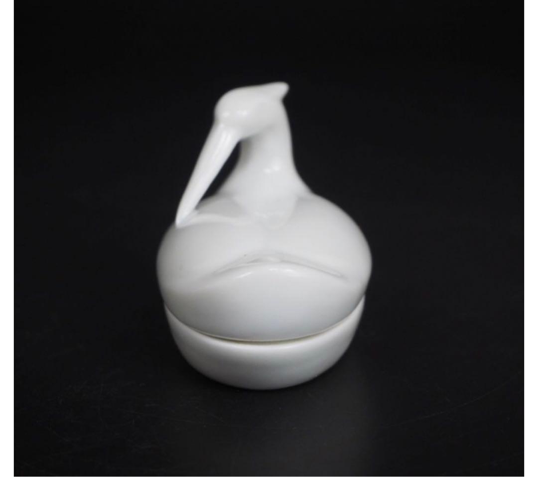 送料無料　人間国宝13代酒井田柿右衛門作 　幻の鷺香合　共箱真作保証茶道具華道具