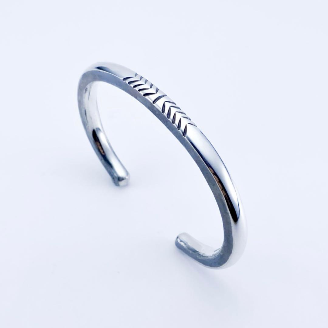 SKY BLUE HAWK スカイブルートーディング　クラシックバングル