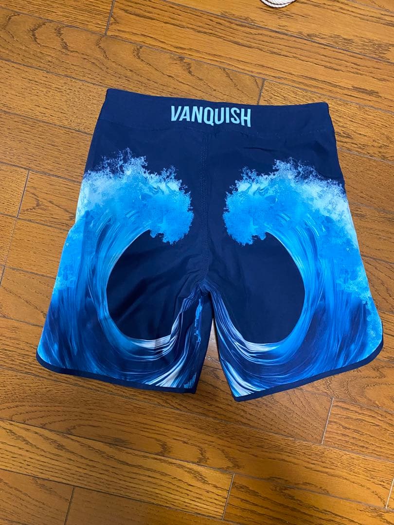 【新品未使用】VQ Vanquish 26 サーフパンツ