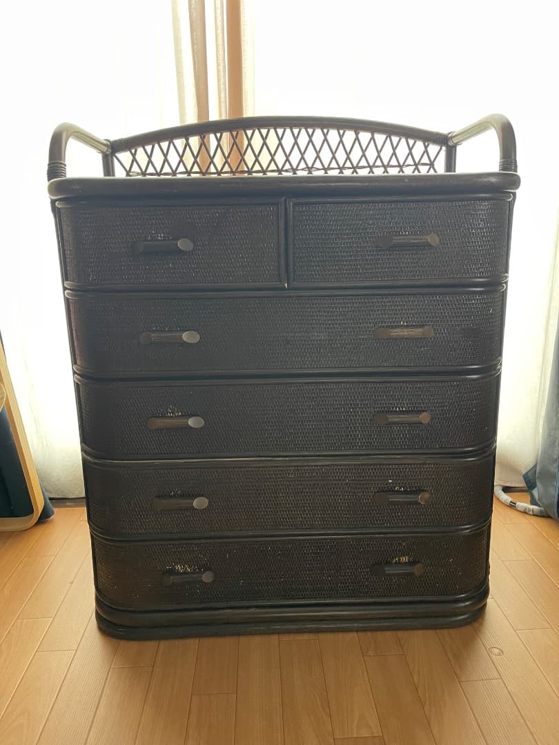 アンティークラタン風タンス