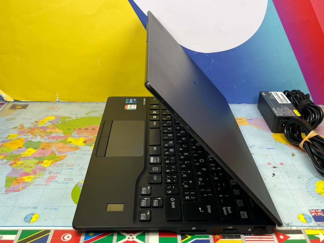 極美品 富士通 LIFEBOOK U9311/F 13.3型 超軽量 ノートPC