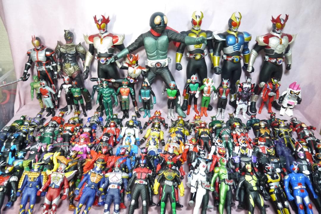 ライダーヒーローシリーズ　ビッグサイズソフビフィギュアなど　111体セット