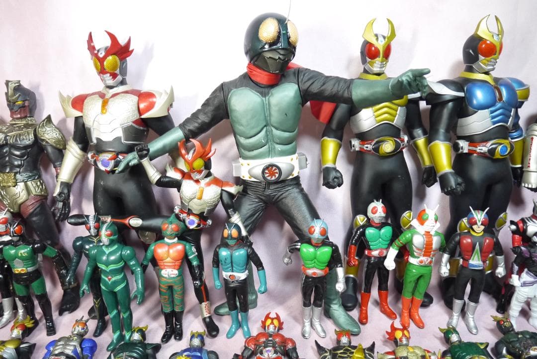 ライダーヒーローシリーズ　ビッグサイズソフビフィギュアなど　111体セット