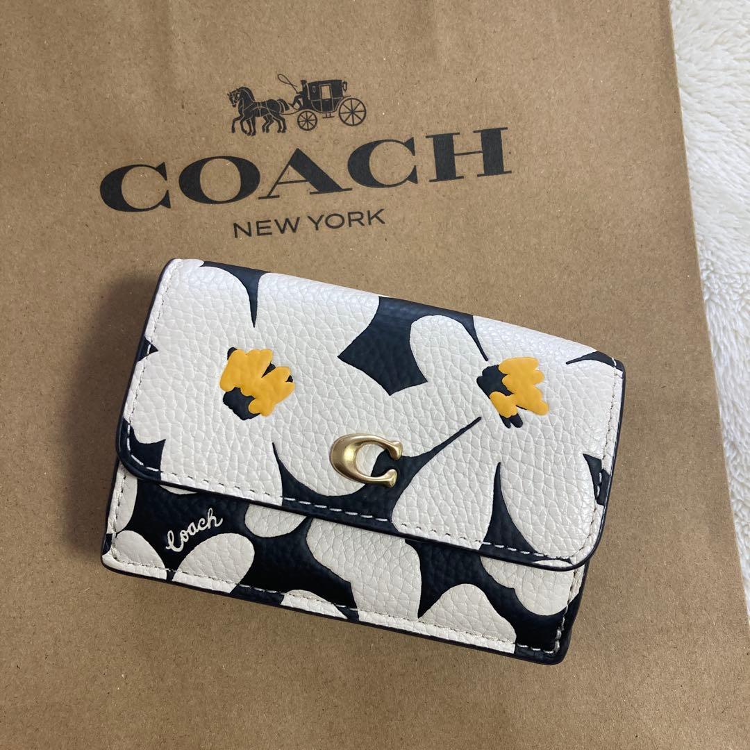 coach コーチ　美品　花柄　折財布　ミニ財布 正規品
