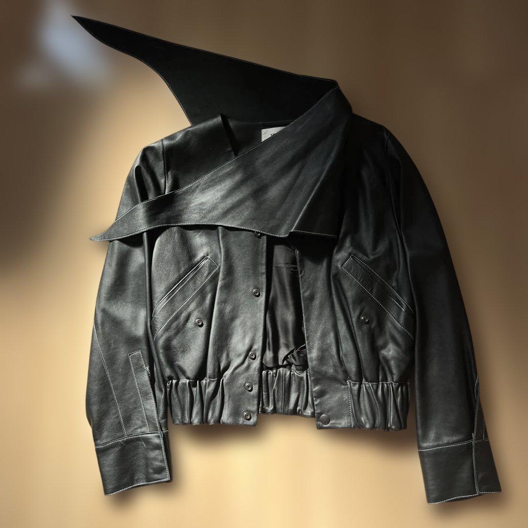 vejas レザー　スカーフ付き　ジャケット