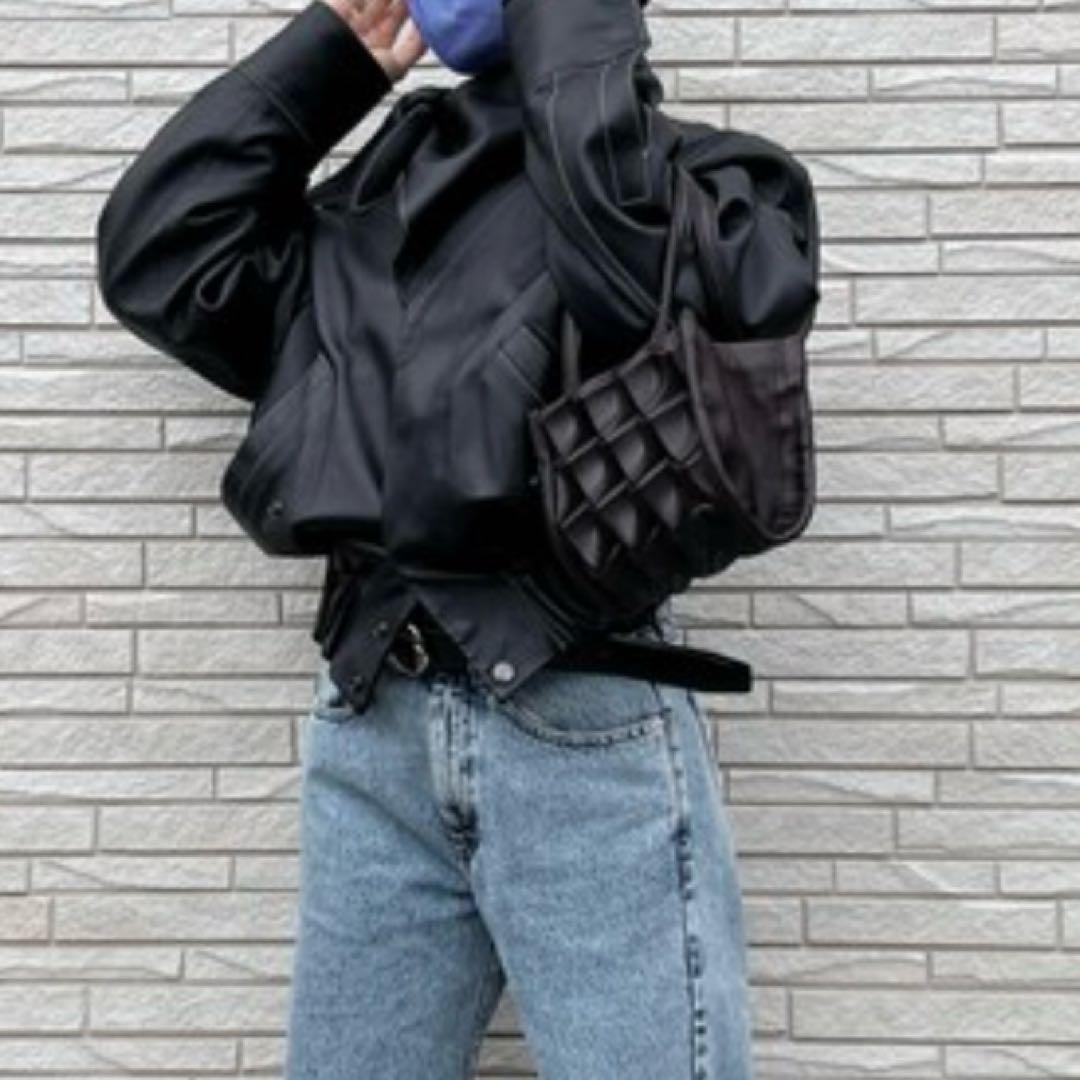 vejas レザー　スカーフ付き　ジャケット