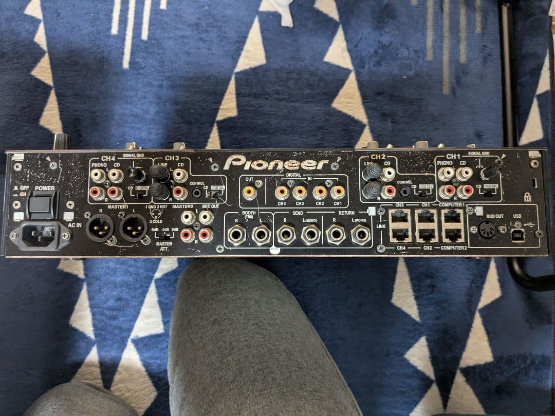 Pioneer DJM-2000 DJミキサー