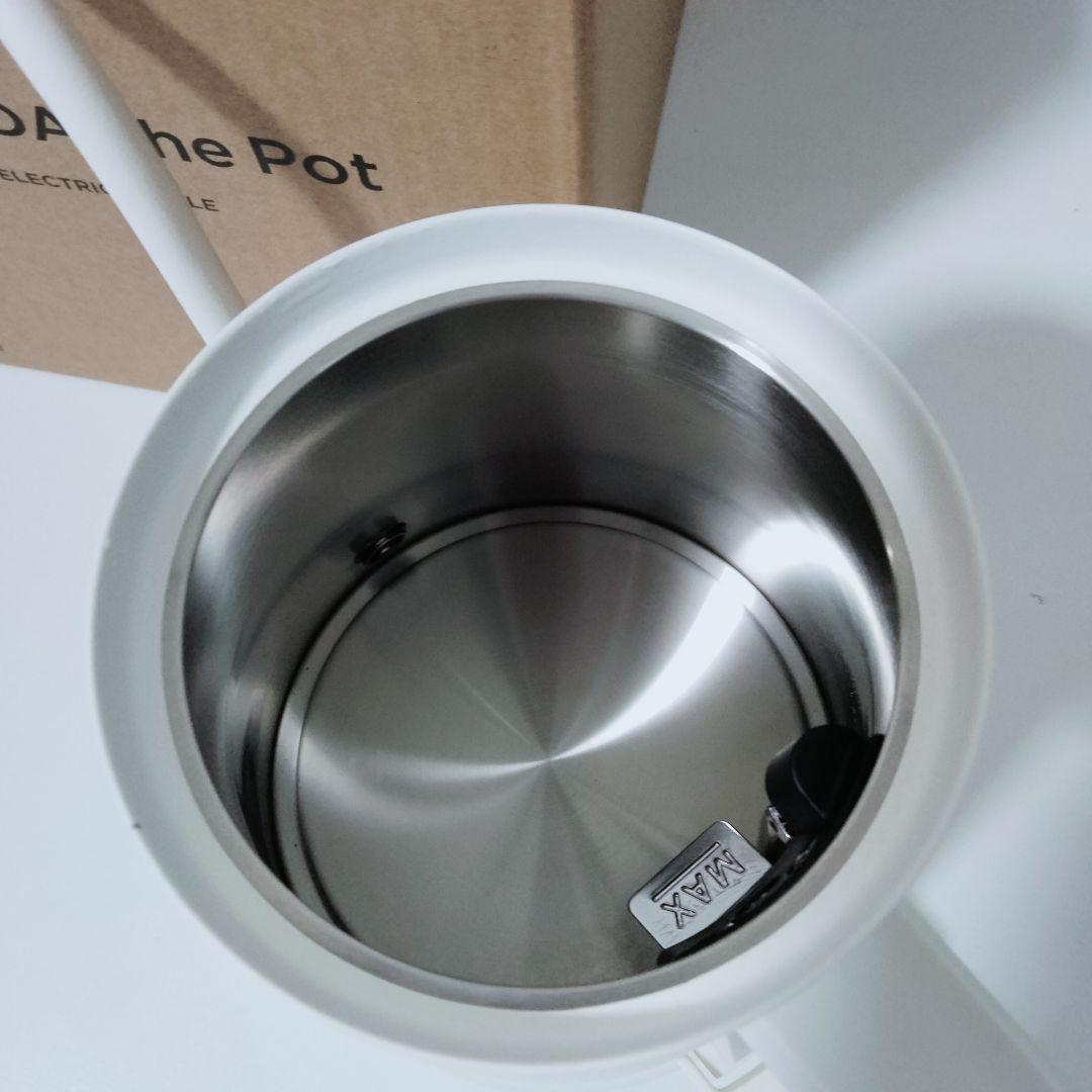 【2022年製】BALMUDA バルミューダ　電気ケトル　ホワイト　703