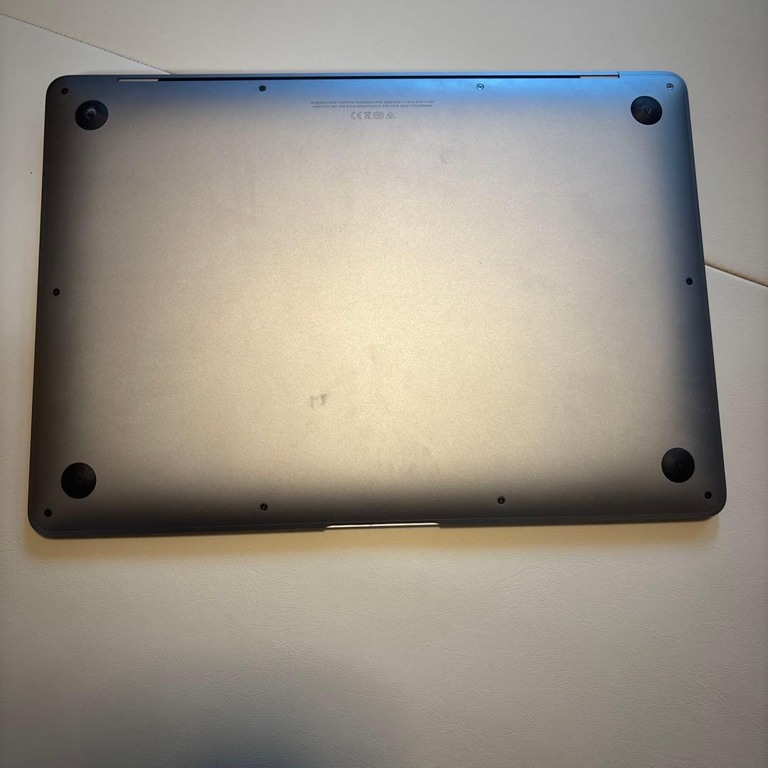 Apple MacBook Air シルバー 13インチ 2020年