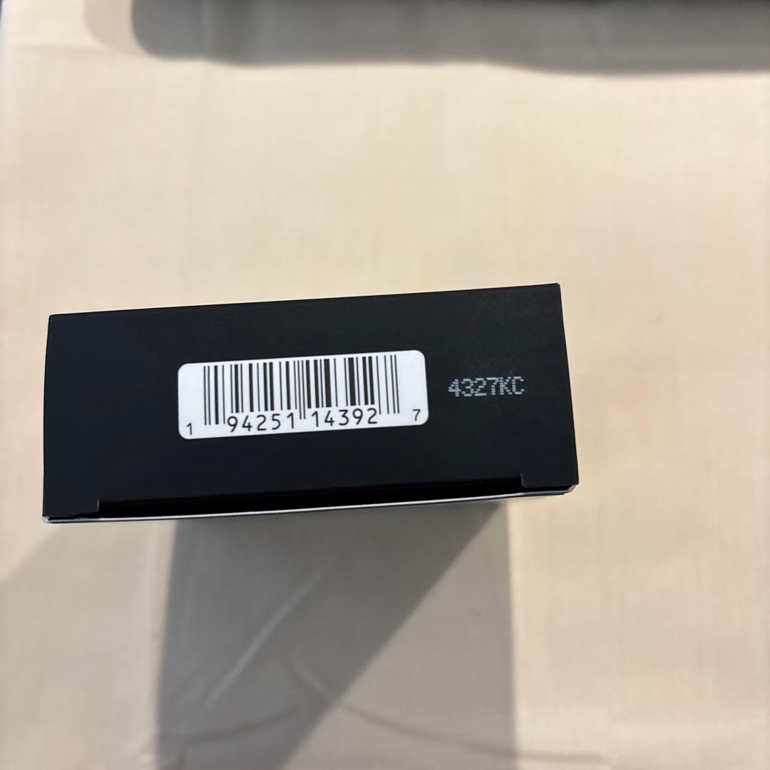 NARS ライトリフレクティング セラムクッションファンデーション・ケース