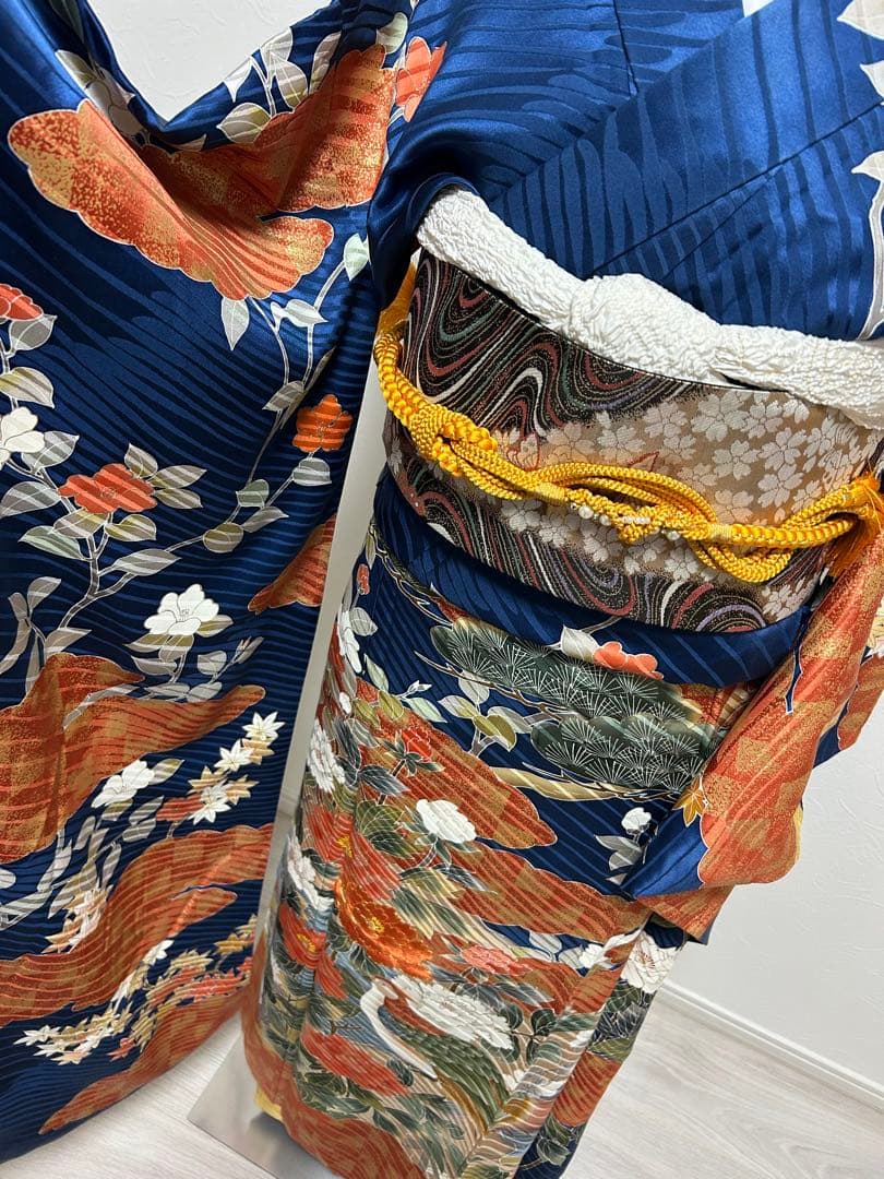 数回使用のみ　パールトーン加工正絹振袖フルセット　豪華金彩　金刺繍　成人式