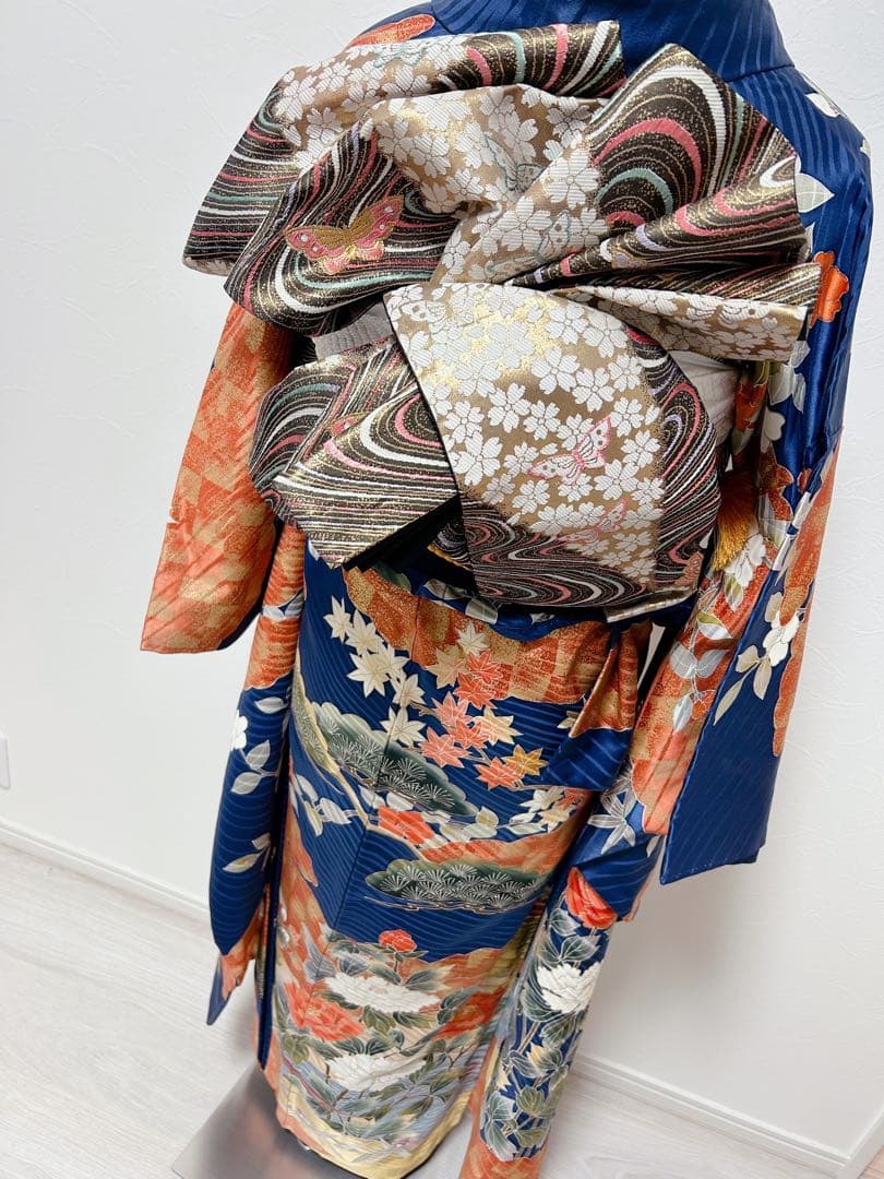 数回使用のみ　パールトーン加工正絹振袖フルセット　豪華金彩　金刺繍　成人式