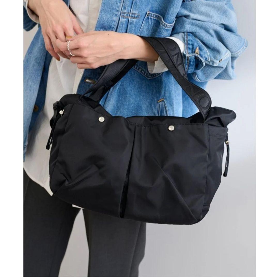 NOMADIS BASQUE M ショルダーバッグ