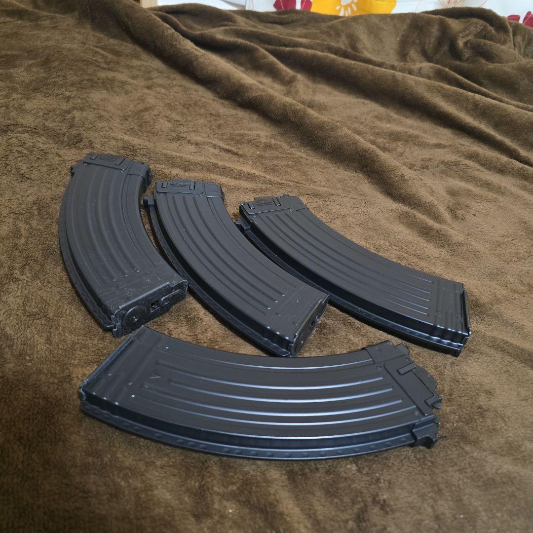 東京マルイ製 AKM ガスブローバック 予備マガジン付き