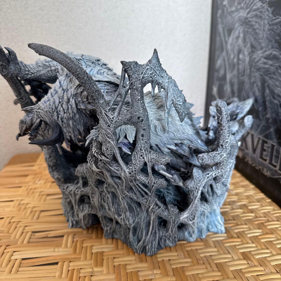 鎖刃竜 アルシュベルド 完成品フィギュア