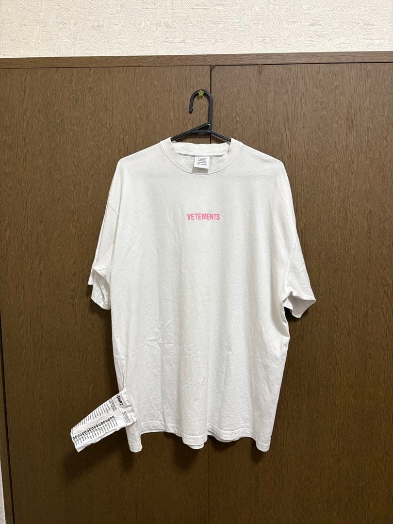 VETEMENTS ホワイトオーバーサイズ