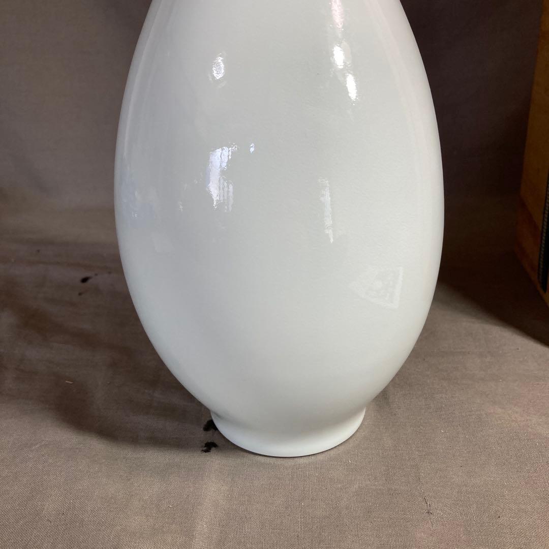 【樋渡陶六】日本の名窯　重要無形文化財　有田肥蝶山　樋渡陶六作　青白磁　鶴首花生