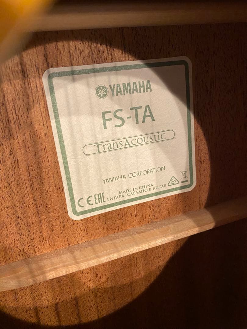 Yamaha FS-TA TransAcoustic アコースティックギター