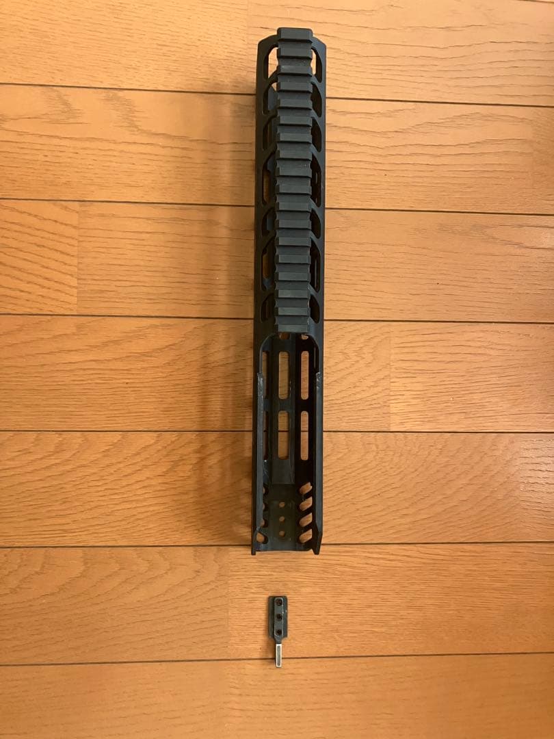 実物　SIG MCX virtus 12.5インチ　ハンドガード