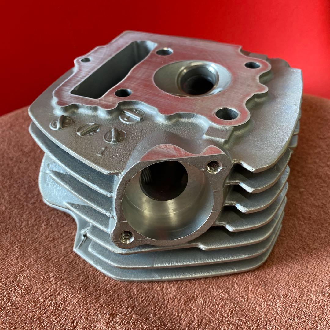 ✴︎純正部品✴︎ヘッドcomp.シリンダー12200-GEY-640