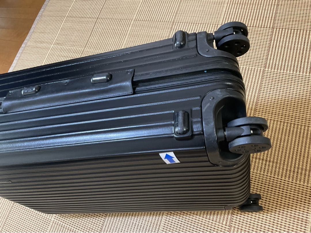 RIMOWA サルサ　キャリーケース 82L ブラック ４輪