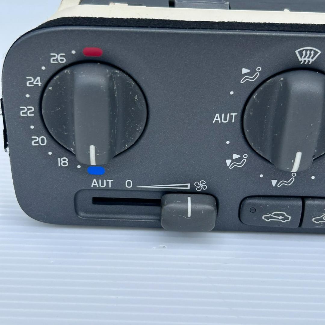 中古 旧車 希少 VOLVO ボルボ V70/エアコン/スイッチ/AC操作/