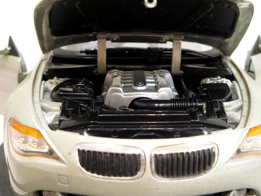 ★★ Hot Wheels ホットウィール BMW 645ci 銀 1/18