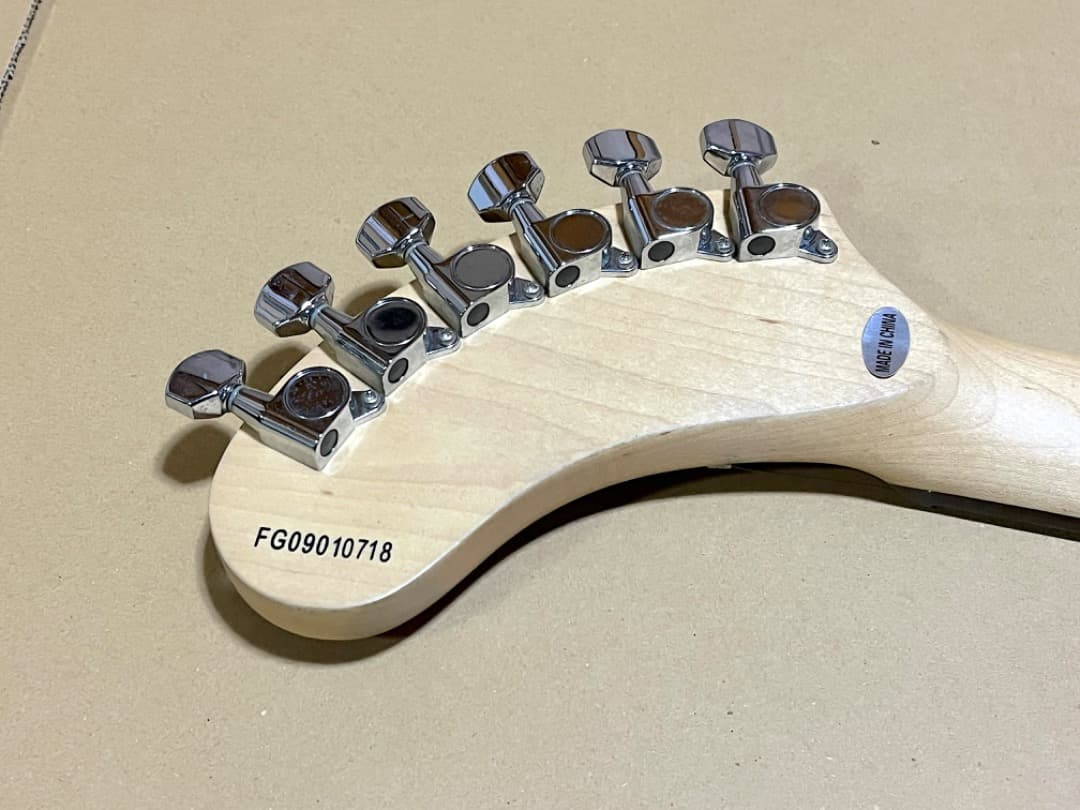 エレキギター ZO-3 Fernandes ミニギター