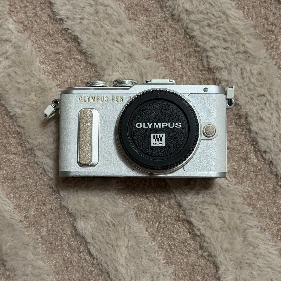 OLYMPUS PEN E-PL8 ホワイト