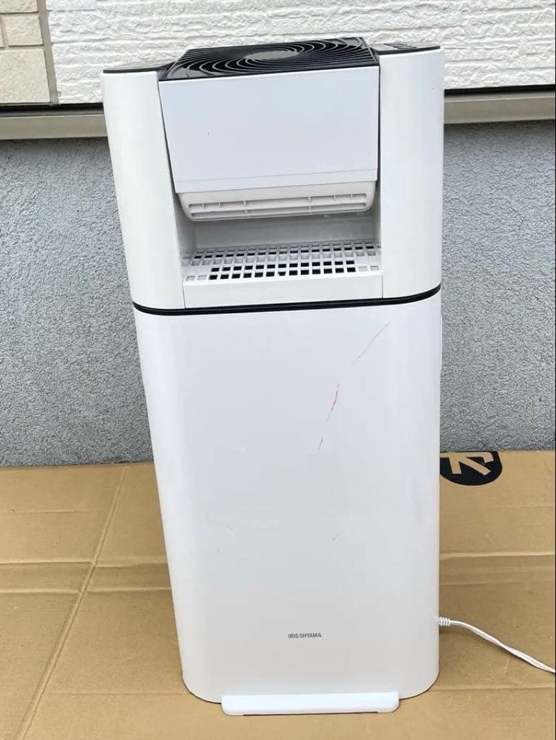 IRISOHYAMAサーキュレーター付き衣類乾燥除湿機 2021年製。