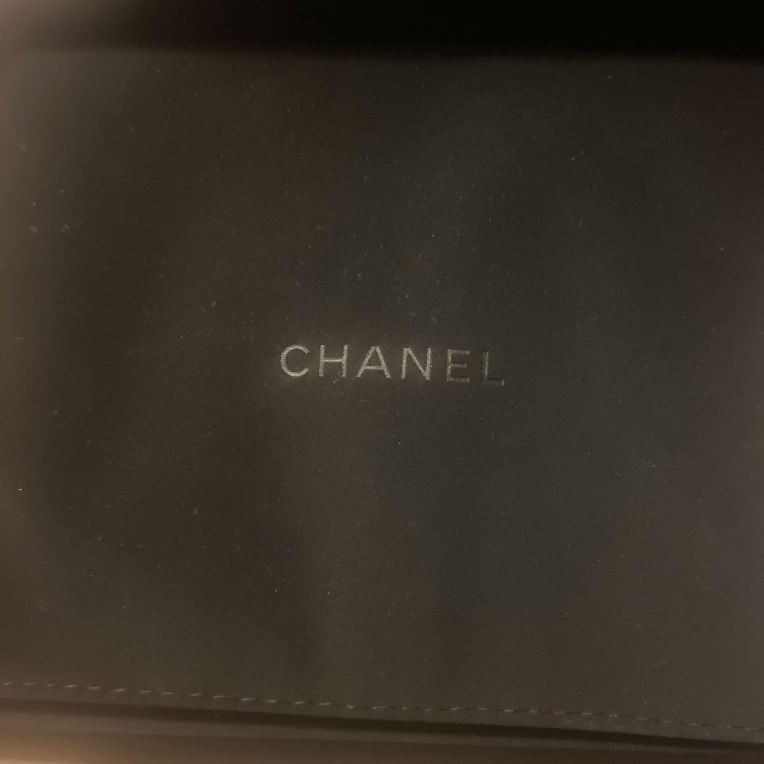 シャネルフラグメントケース♡人気黒♡限定ロゴ♡レアパール♡未使用♡ドット