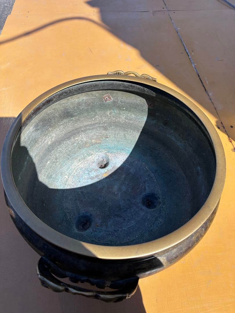 火鉢，銅製火鉢 ，唐獅子模様，金工，時代物，古董品