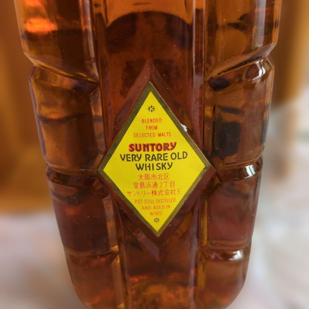 SUNTORY サントリー角瓶特級＆専用グラス２個付