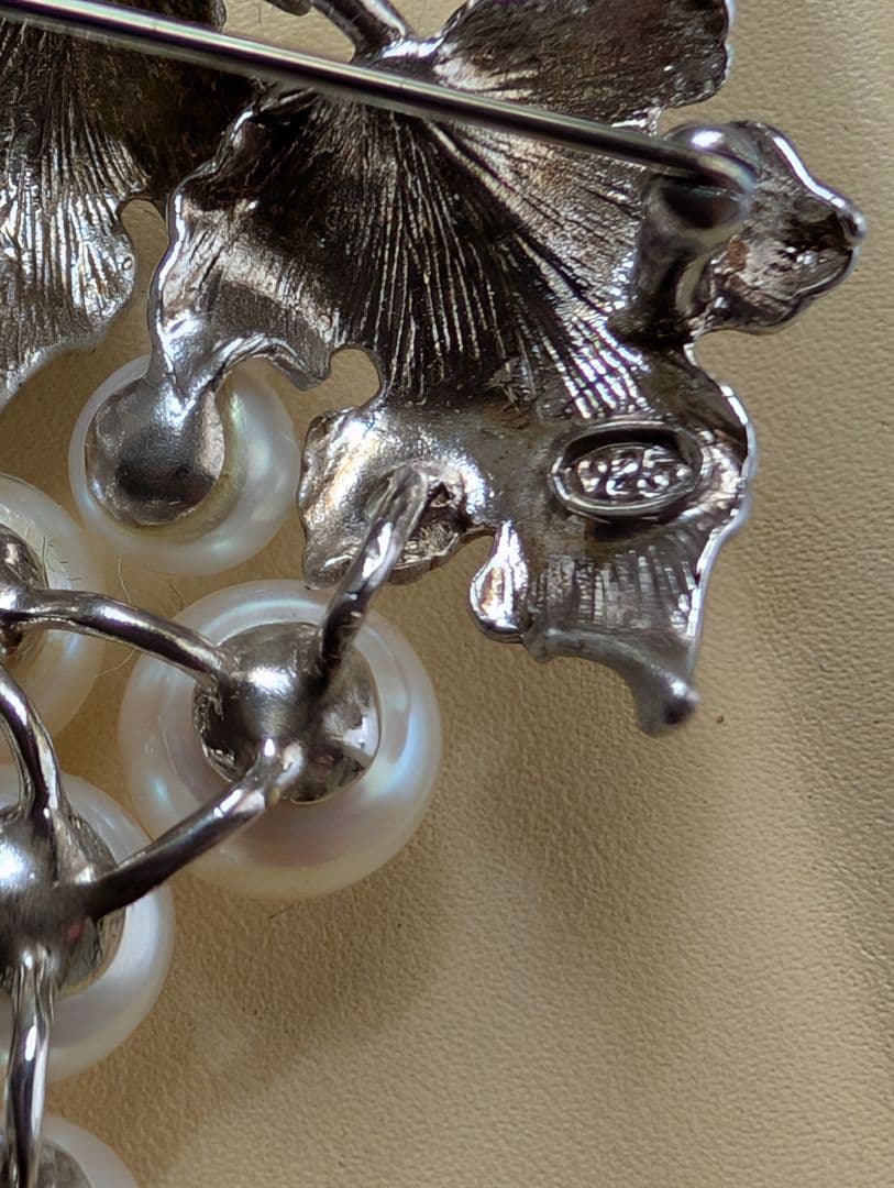 あこや真珠　パール　ブローチ　シルバー925 刻印　ぶどう　大ぶり　美品　29珠