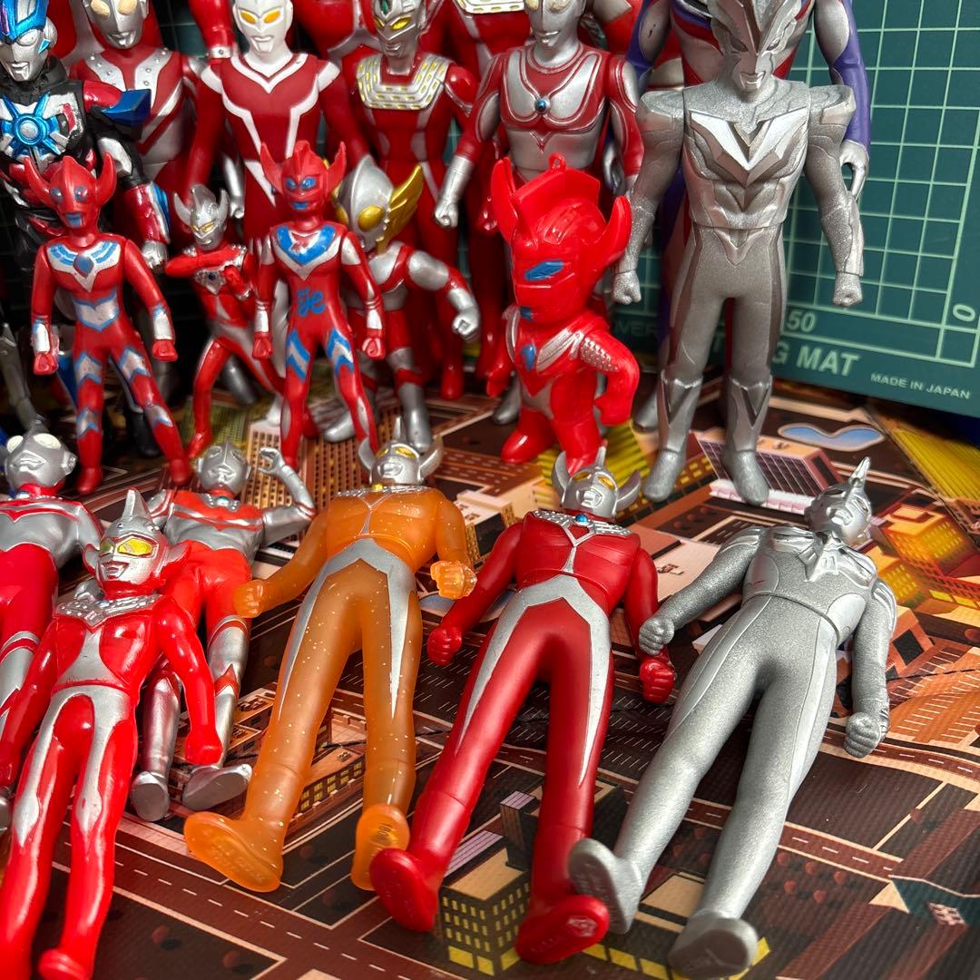 Ｍ78ウルトラマン大集合！【38体】＋1