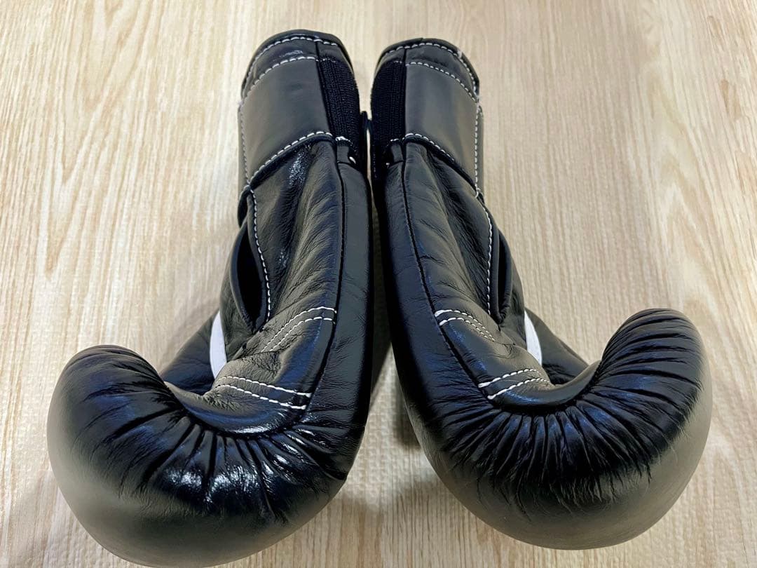 【hokuseiあにに】【美品】ウィニング ボクシンググローブ 8オンス