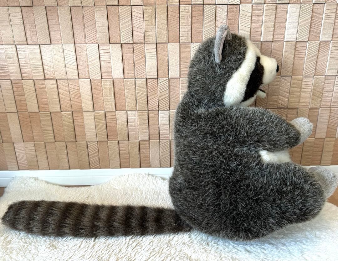 ファースト社 アライグマ ぬいぐるみ（ヒゲなし）