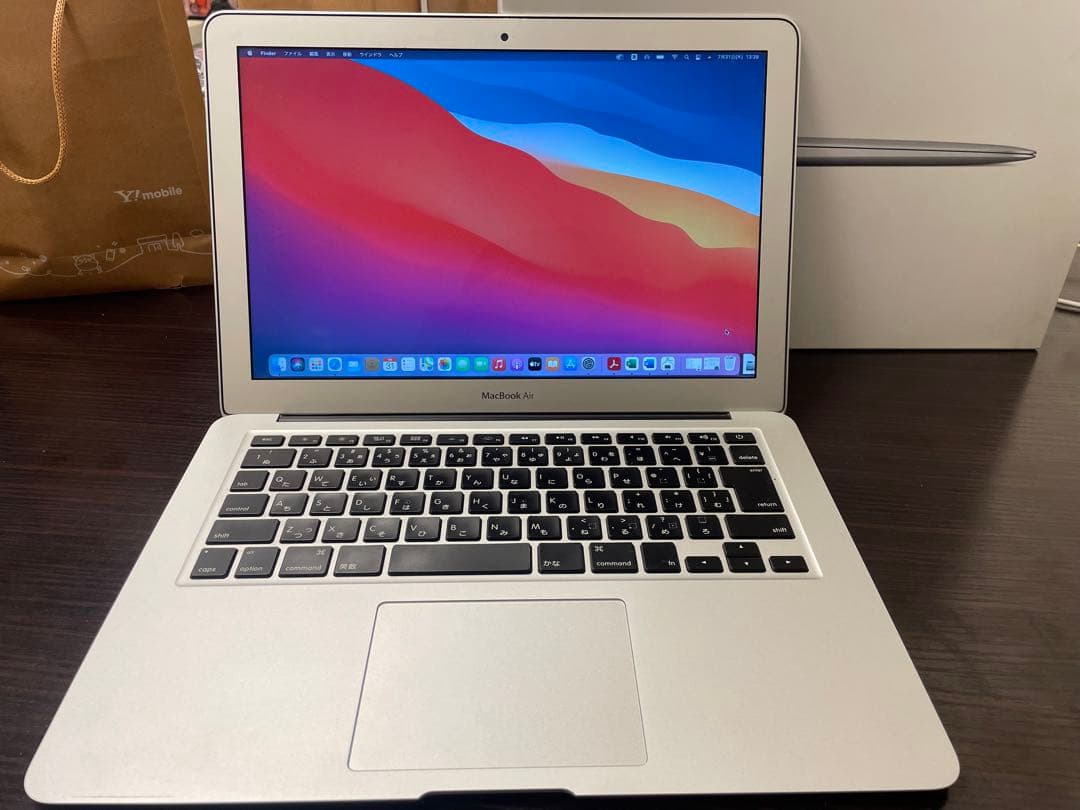 Apple MacBook Air Mid 2013 本体 充電器&箱付き