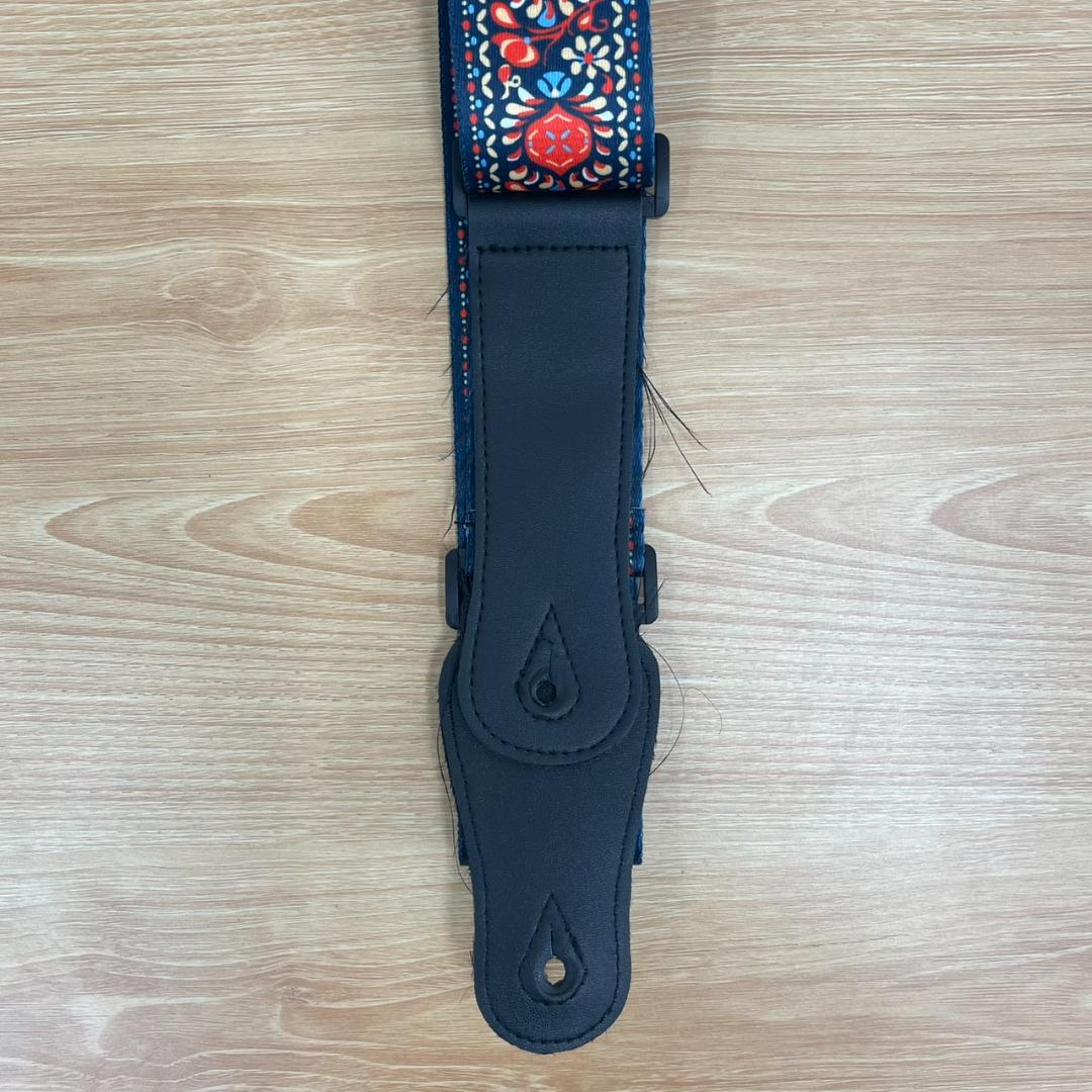 【セミアコ】IRIN アイリーン ホロウFホール22フレット トレモロアーム機能