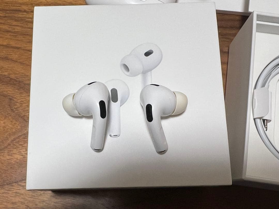 AirPods pro 2 lightning 付属品完備